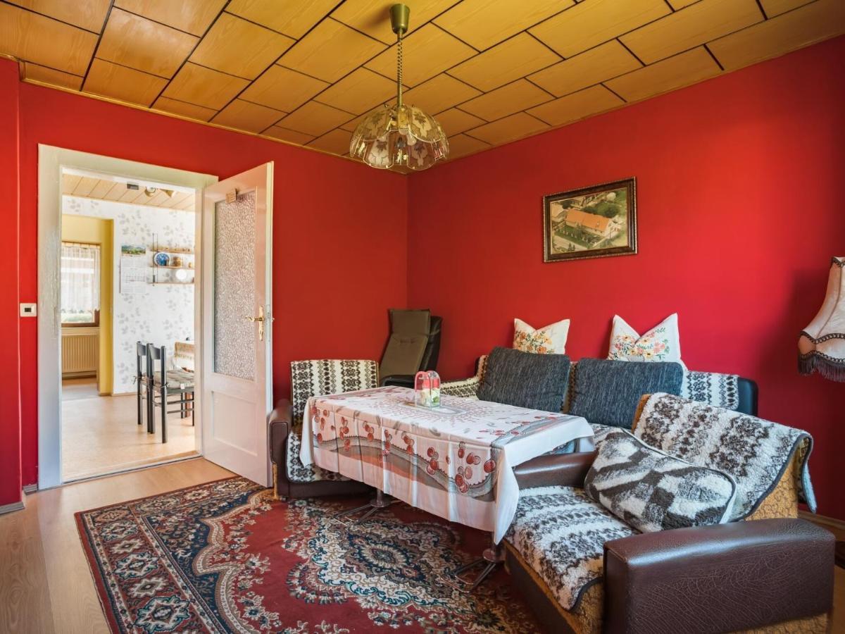 Alluring Holiday Home In Meisdorf With Garden エクステリア 写真
